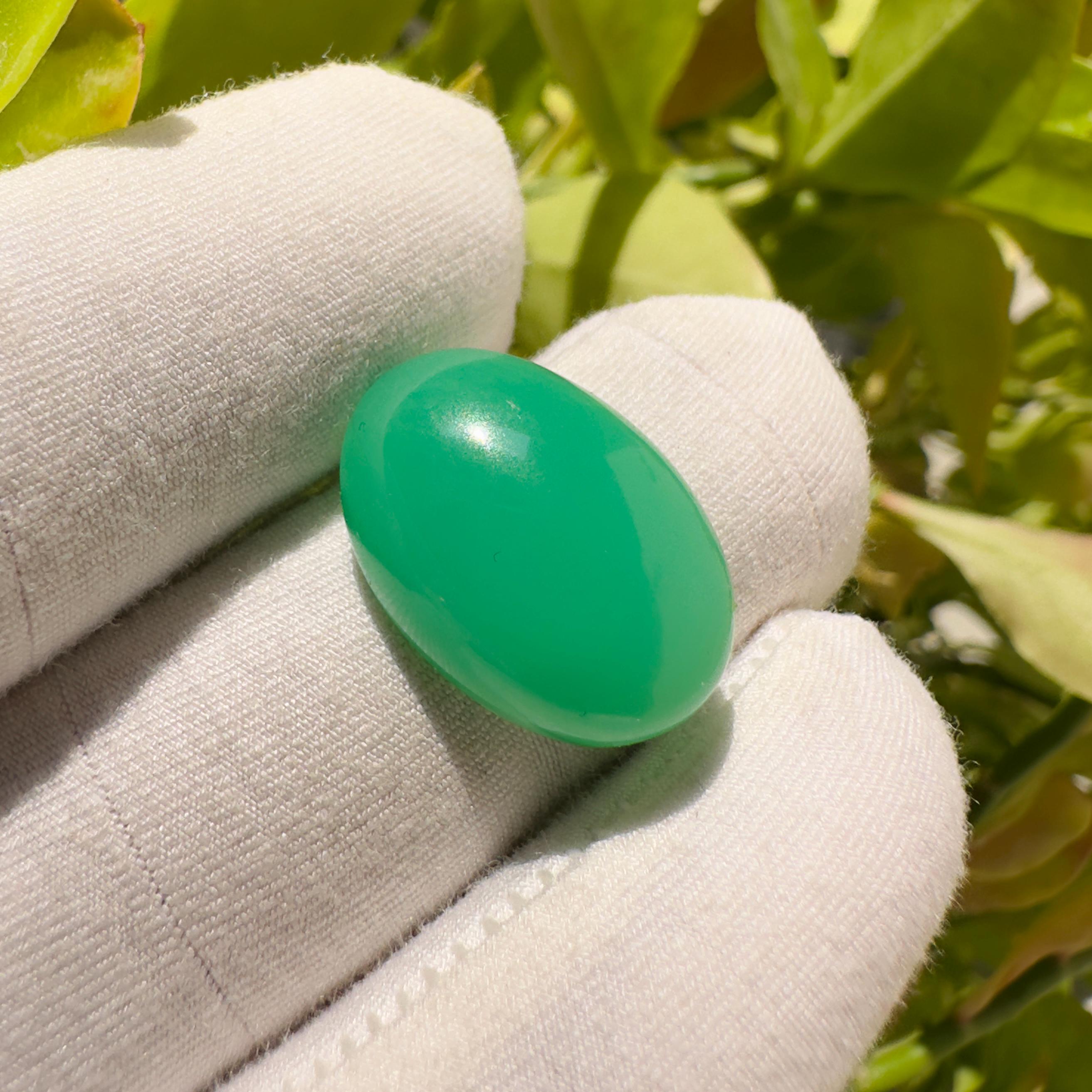 Natural Chrysoprase Oval Cabochon Loose Gemstone 13.20 Carat AAA Green Chrysoprase Stone for Jewelry Making