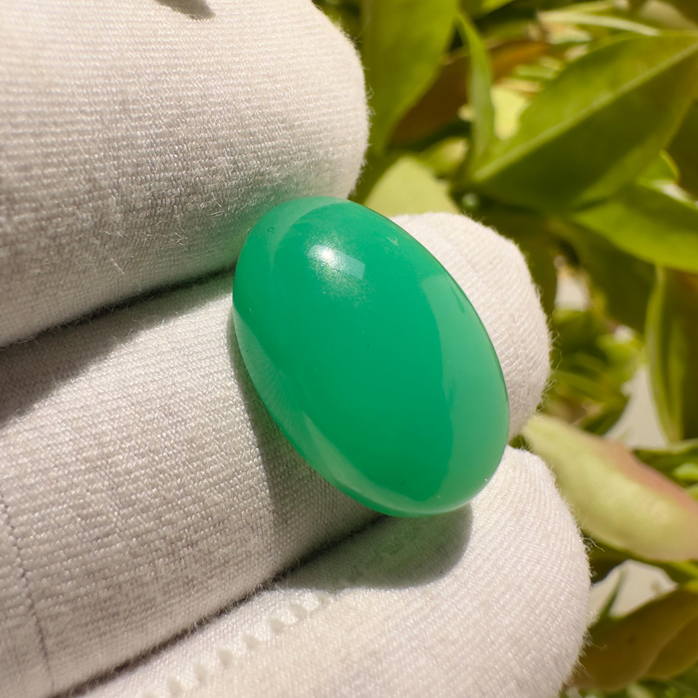 Natural Chrysoprase Oval Cabochon Loose Gemstone 13.20 Carat AAA Green Chrysoprase Stone for Jewelry Making