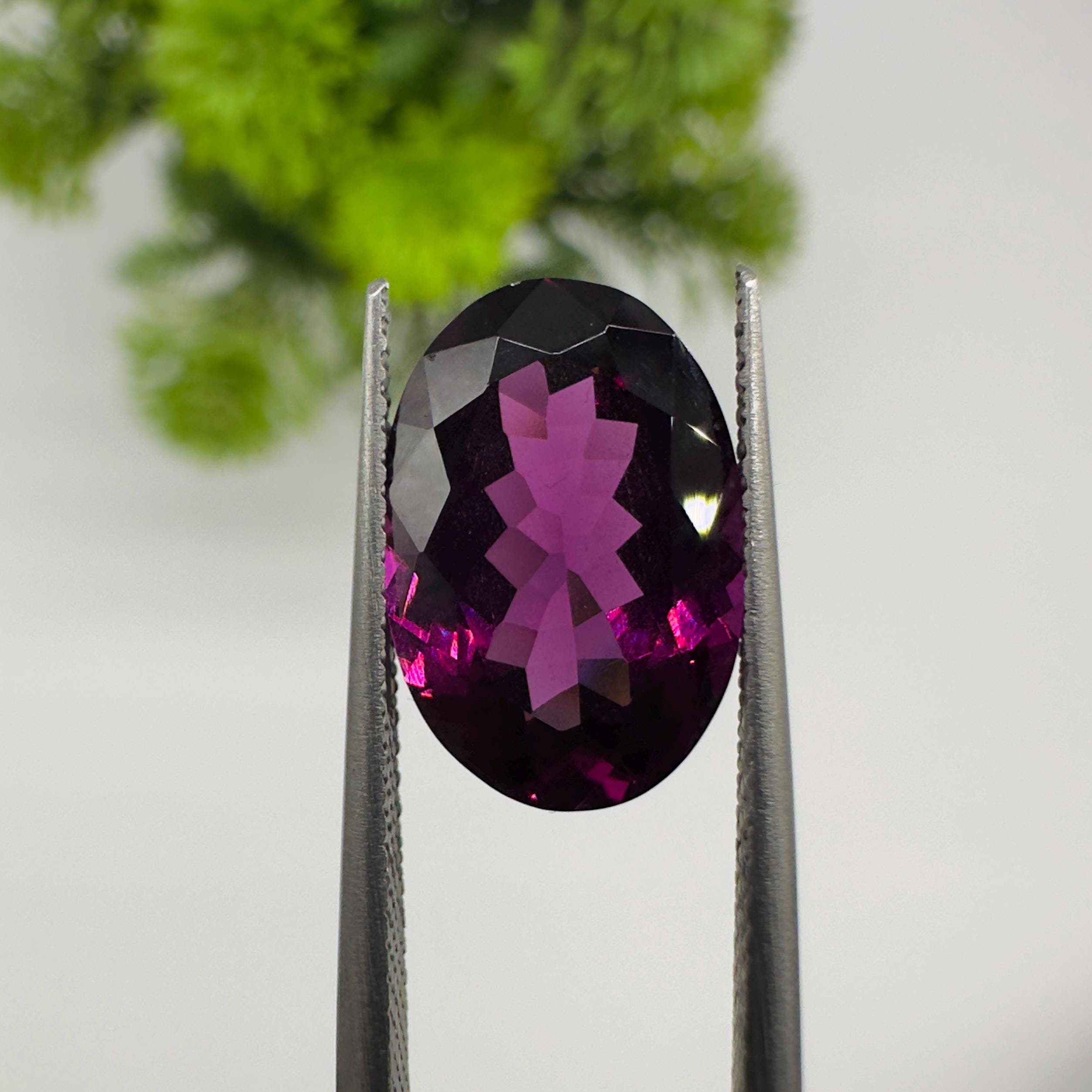 Natural Rhodolite Garnet Faceted Oval Loose Gemstone 5.70 Carat AAA Purple Pink Raspberry Red Garnet Stone for Fine Jewelry