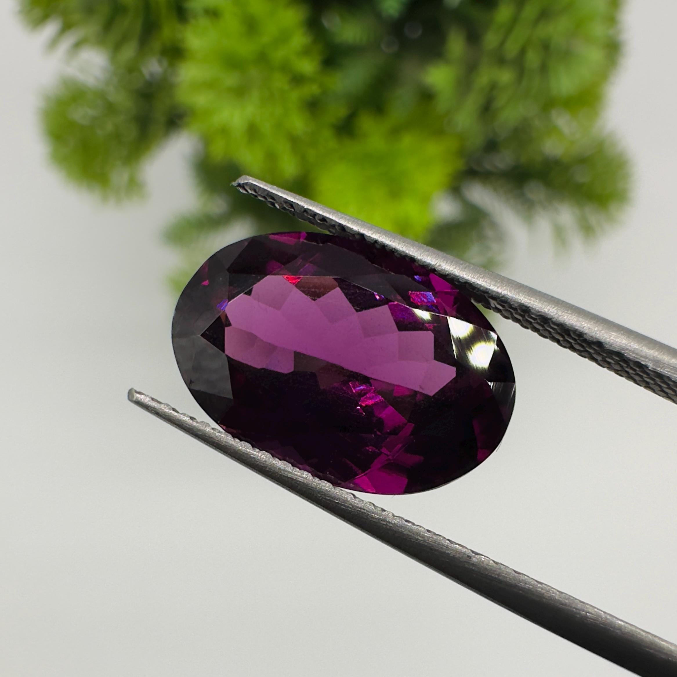 Natural Rhodolite Garnet Faceted Oval Loose Gemstone 5.70 Carat AAA Purple Pink Raspberry Red Garnet Stone for Fine Jewelry
