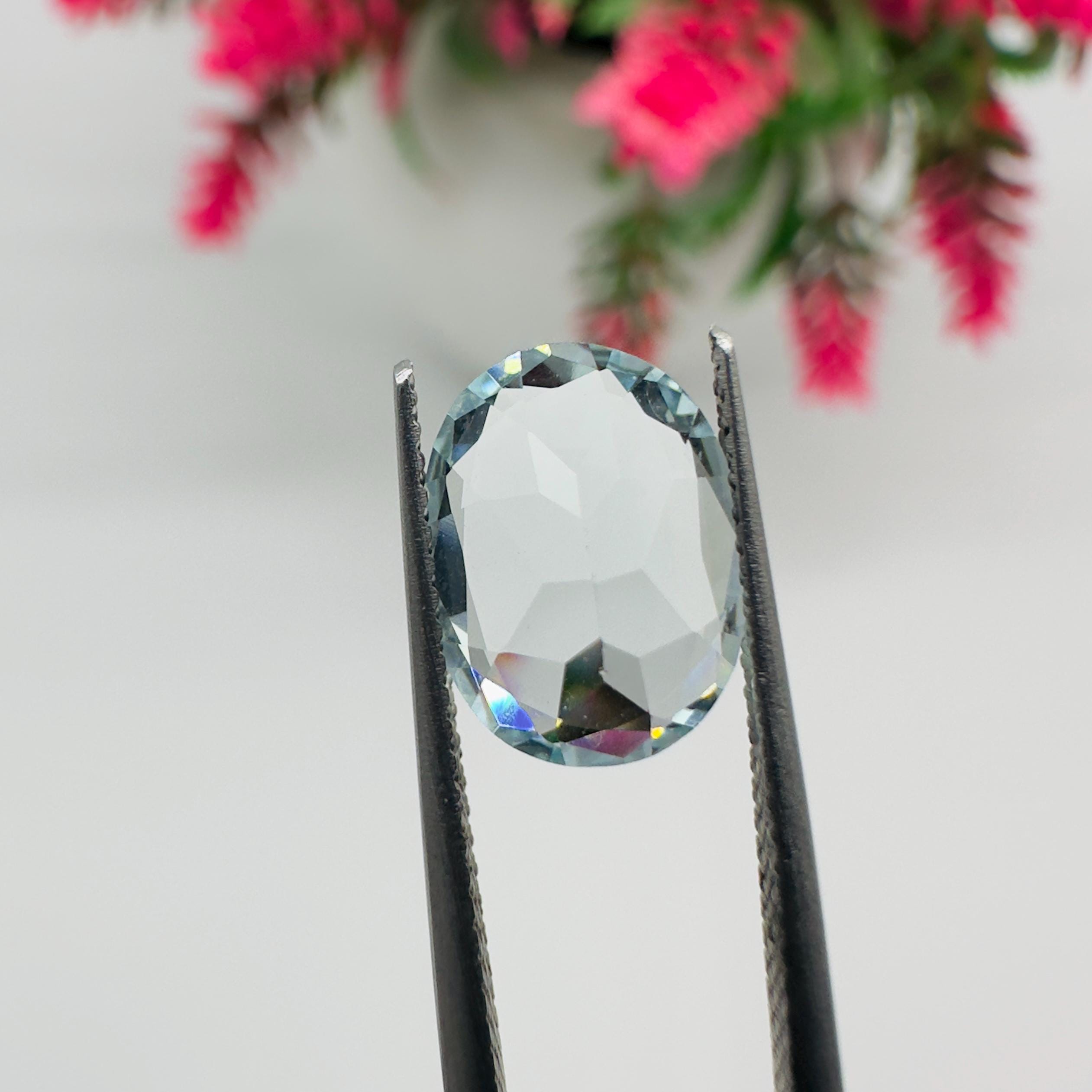 Natural Aquamarine Faceted Oval Cut Loose Gemstone 2.40 Carat AAA Light Blue Aquamarine Stone for Jewelry Making