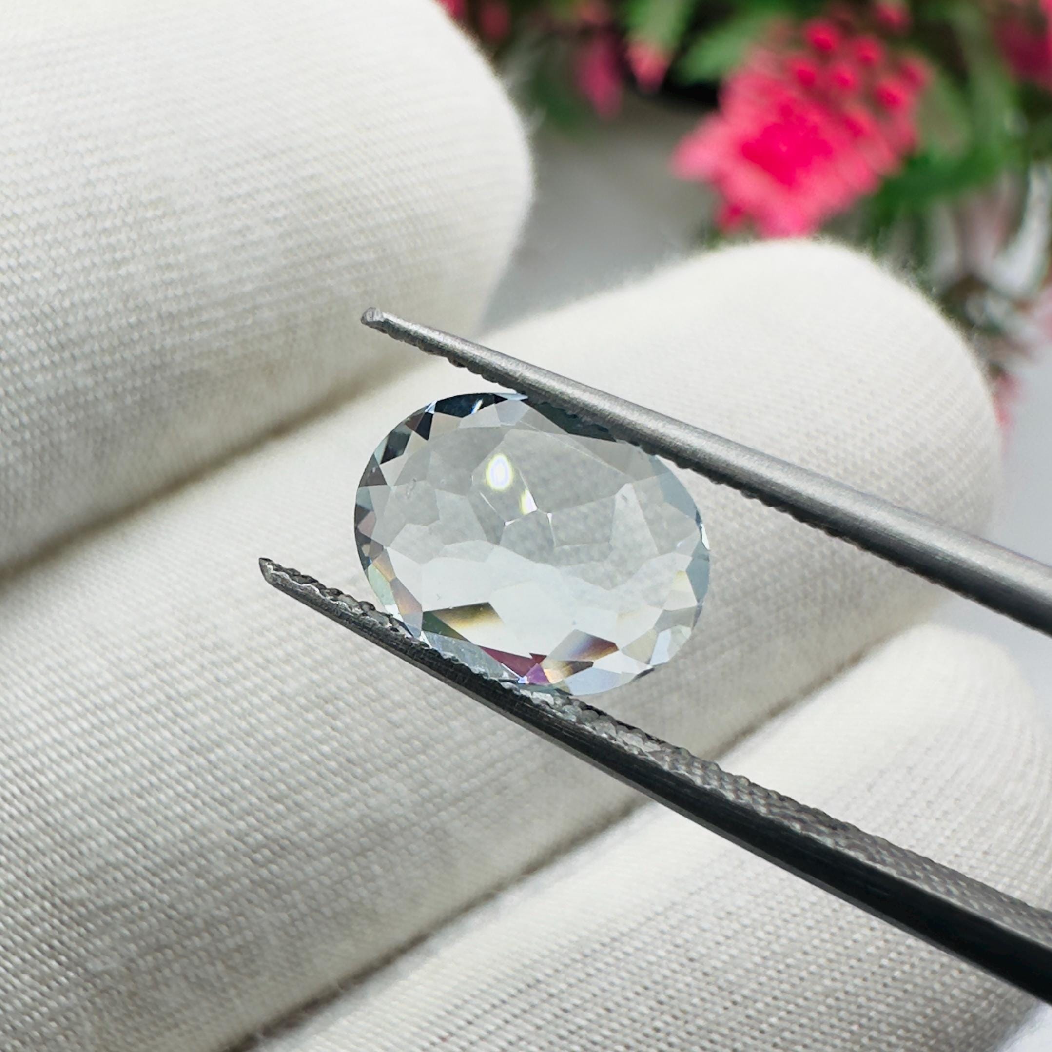 Natural Aquamarine Faceted Oval Cut Loose Gemstone 1.40 Carat AAA Light Blue Aquamarine Stone for Fine Jewelry Making