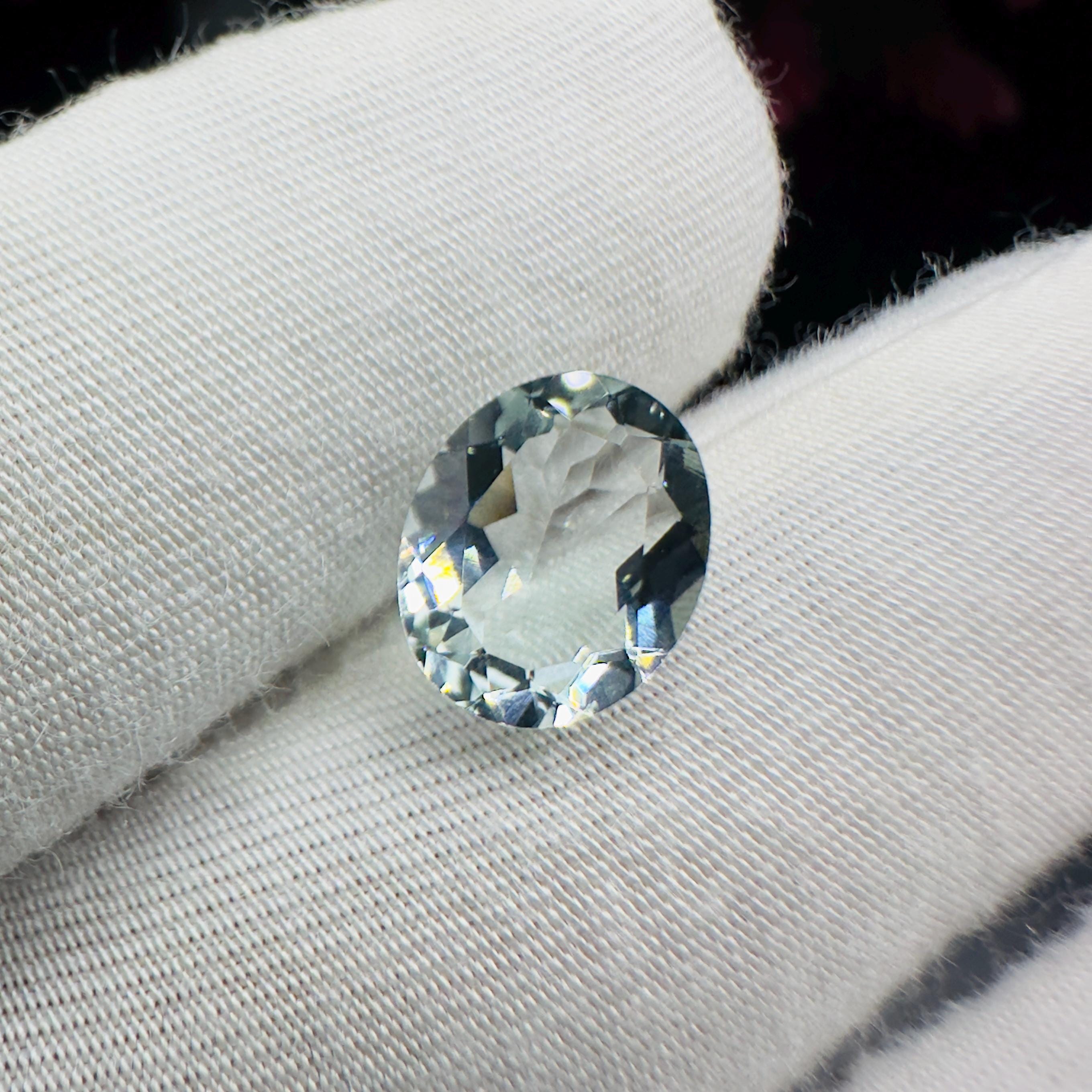 Natural Aquamarine Faceted Oval Cut Loose Gemstone 2.20 Carat AAA Light Blue Aquamarine Stone for Fine Jewelry Making