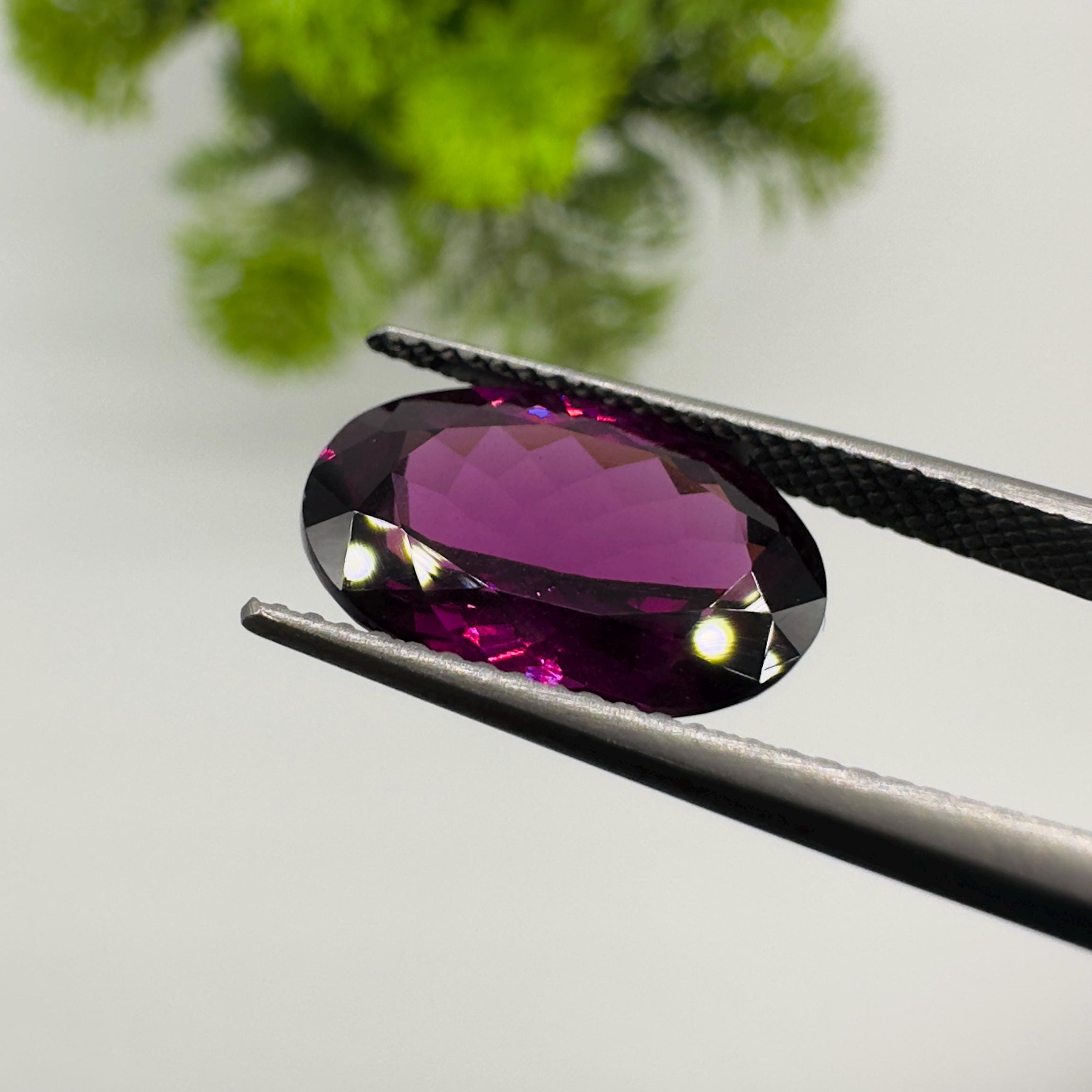 Natural Rhodolite Garnet Faceted Oval Loose Gemstone 5.70 Carat AAA Purple Pink Raspberry Red Garnet Stone for Fine Jewelry