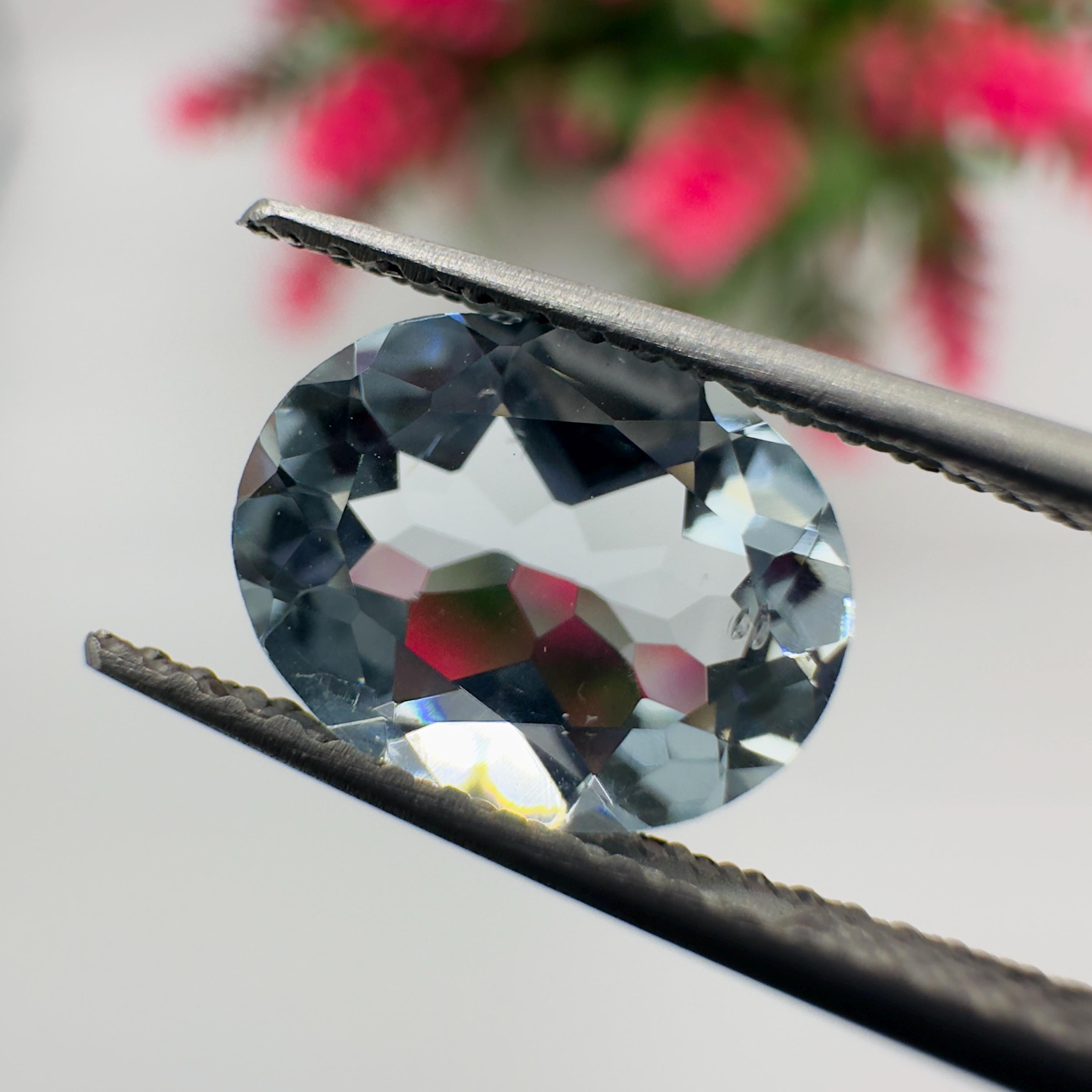 Natural Aquamarine Faceted Oval Cut Loose Gemstone 1.40 Carat AAA Light Blue Aquamarine Stone for Fine Jewelry Making