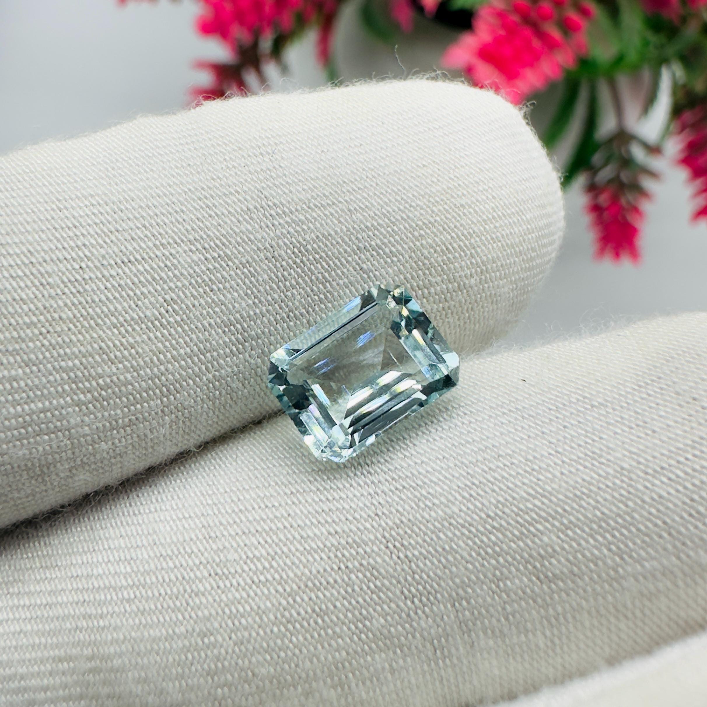 Natural Aquamarine Emerald Cut Loose Gemstone 1.93 Carat AAA Faceted Octagon Light Blue Aquamarine Stone for Fine Jewelry