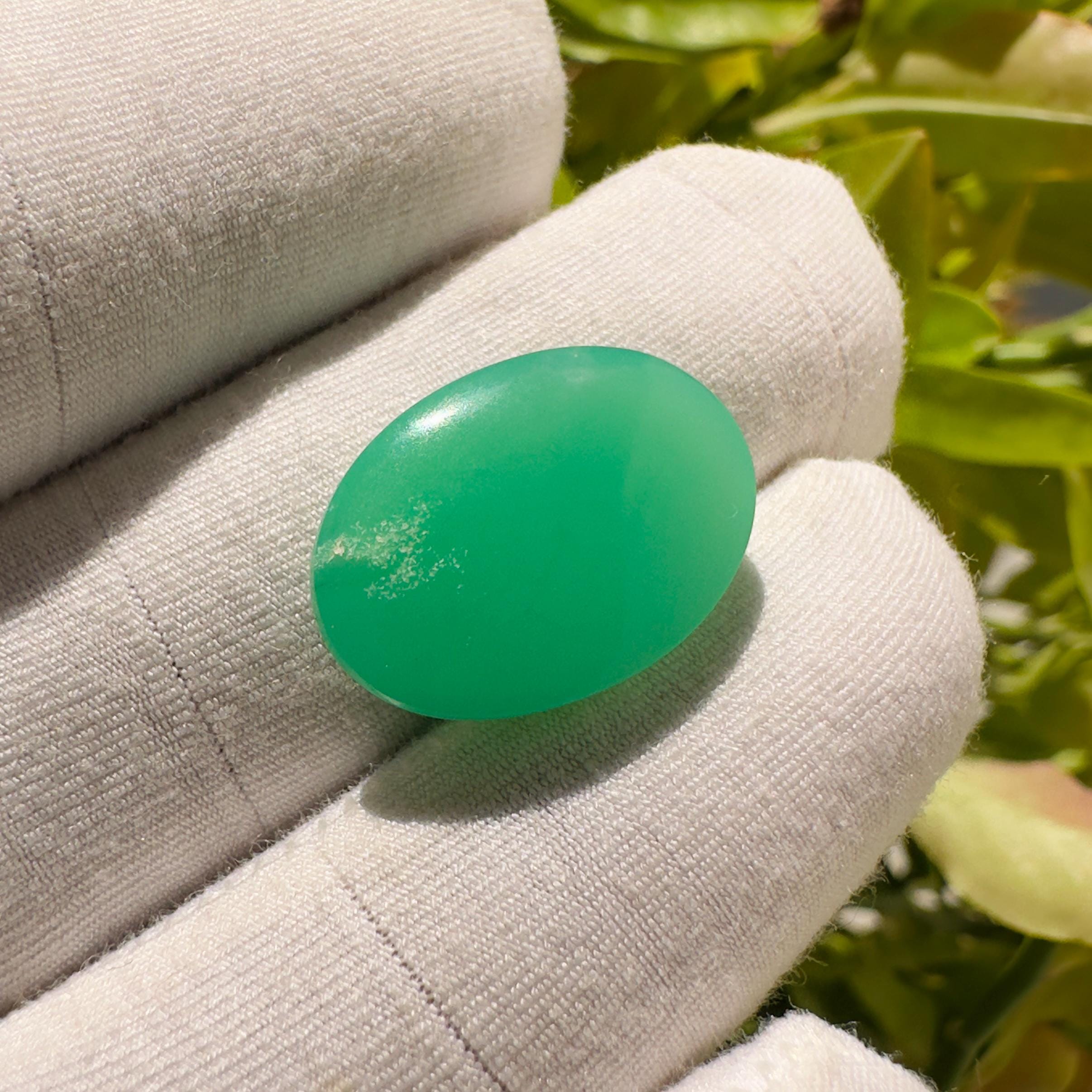 Natural Chrysoprase Oval Cabochon Loose Gemstone 13.20 Carat AAA Green Chrysoprase Stone for Jewelry Making