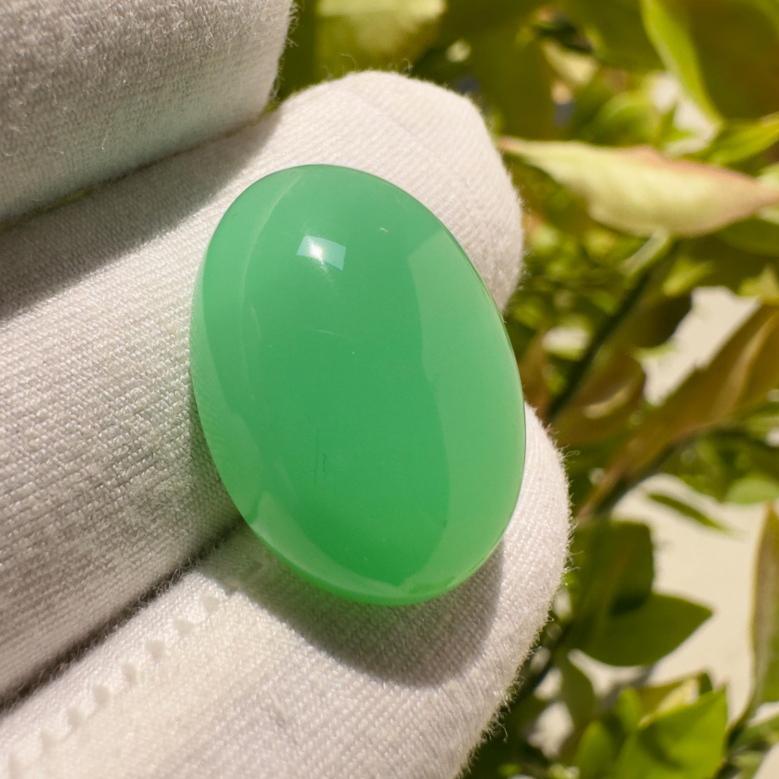 • Stone Name: Natural Chrysoprase • Shape: Oval • Cut: Cabochon • Size: 21 × 15 × 8 mm (Approx) • Weight: 19.40 Carats (Approx) • Quantity: 1 Piece