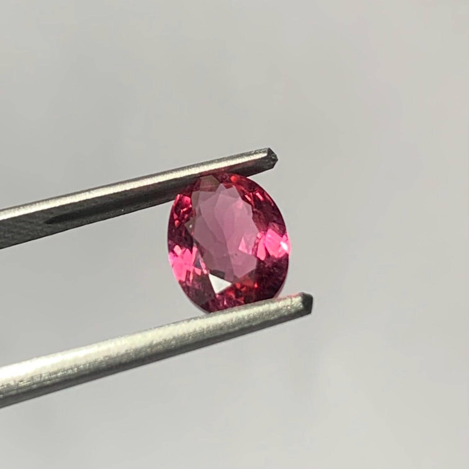 Natural Pink Tourmaline Faceted Oval Loose Gemstone 1.20 Carat AAA Pink Tourmaline Stone for Fine Jewelry Making