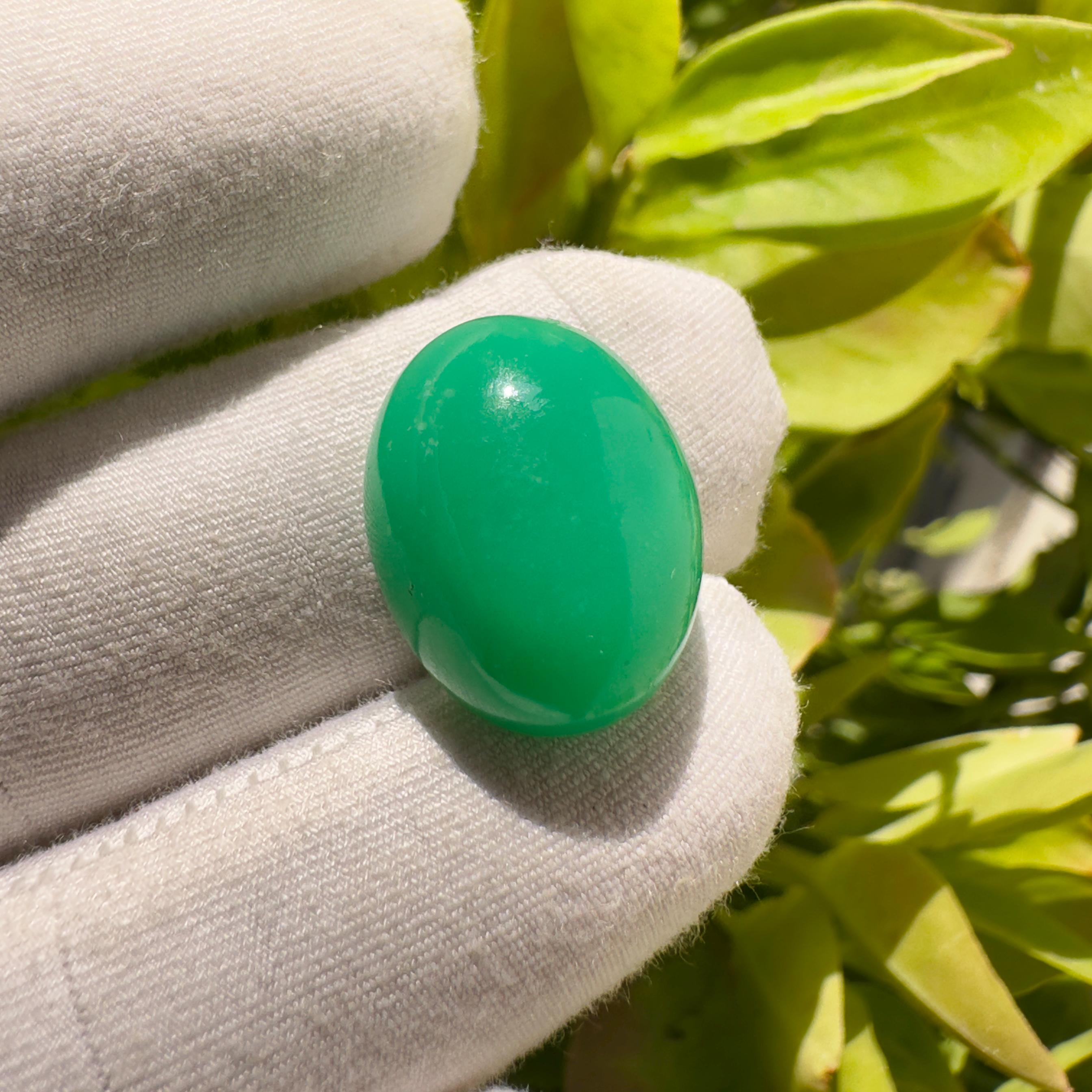Natural Chrysoprase Oval Cabochon Loose Gemstone 12.15 Carat Green Chrysoprase Stone for Jewelry Making